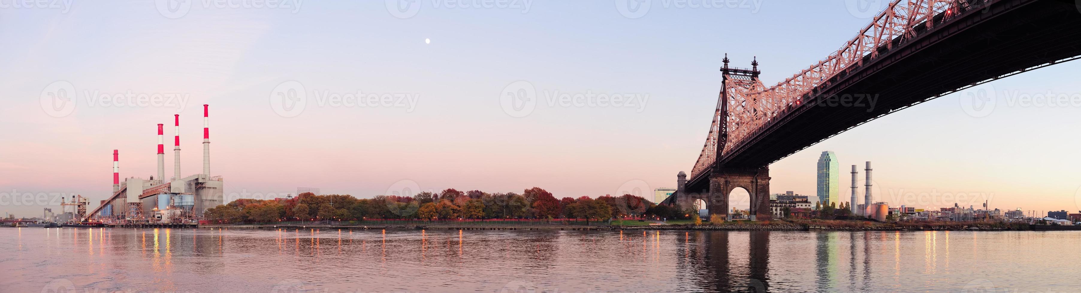 Queensboro Bridge view photo