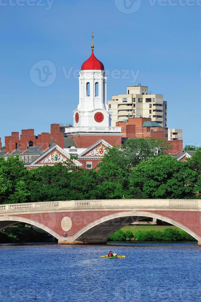 universidad de harvard john w. puente de semanas foto