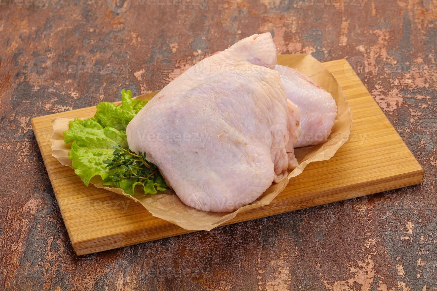 Raw chicken hip 8429719 Stock Photo at Vecteezy