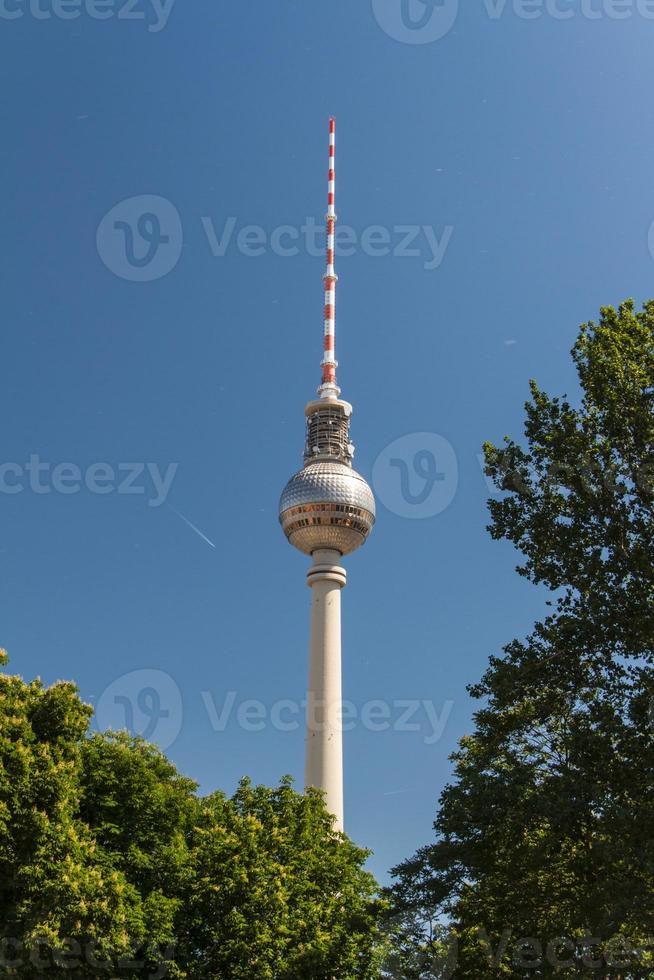 torre de televisión en berlín mitte foto