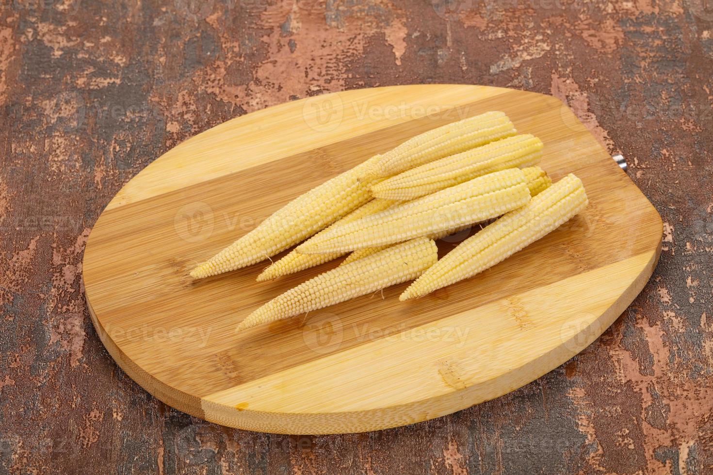 Raw baby corn photo