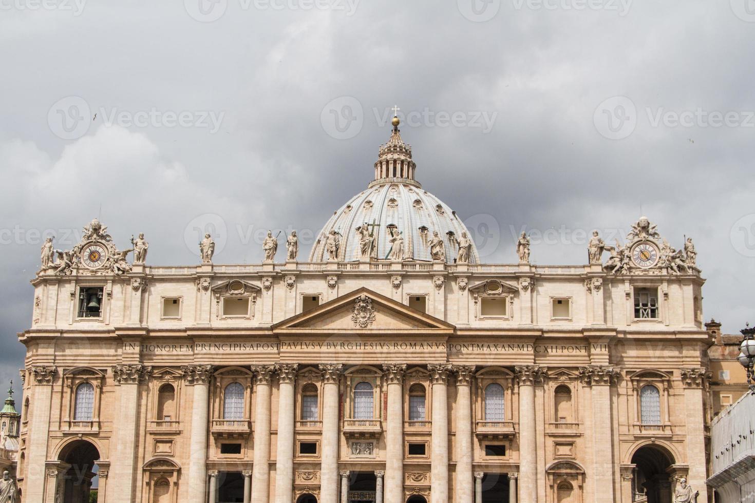 Basilica di San Pietro, Rome Italy photo