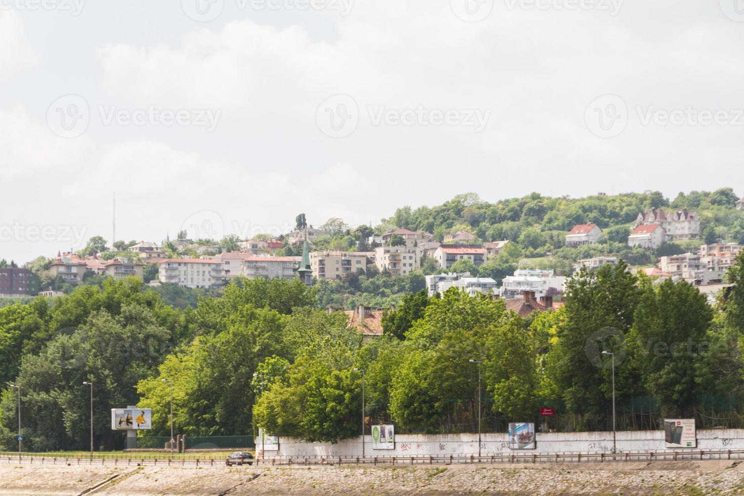 vista de puntos de referencia en budapest foto