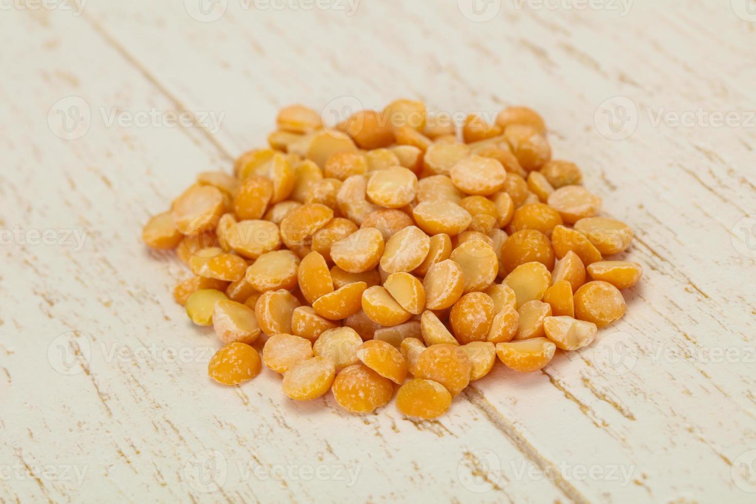 Raw dry peas for cooking photo