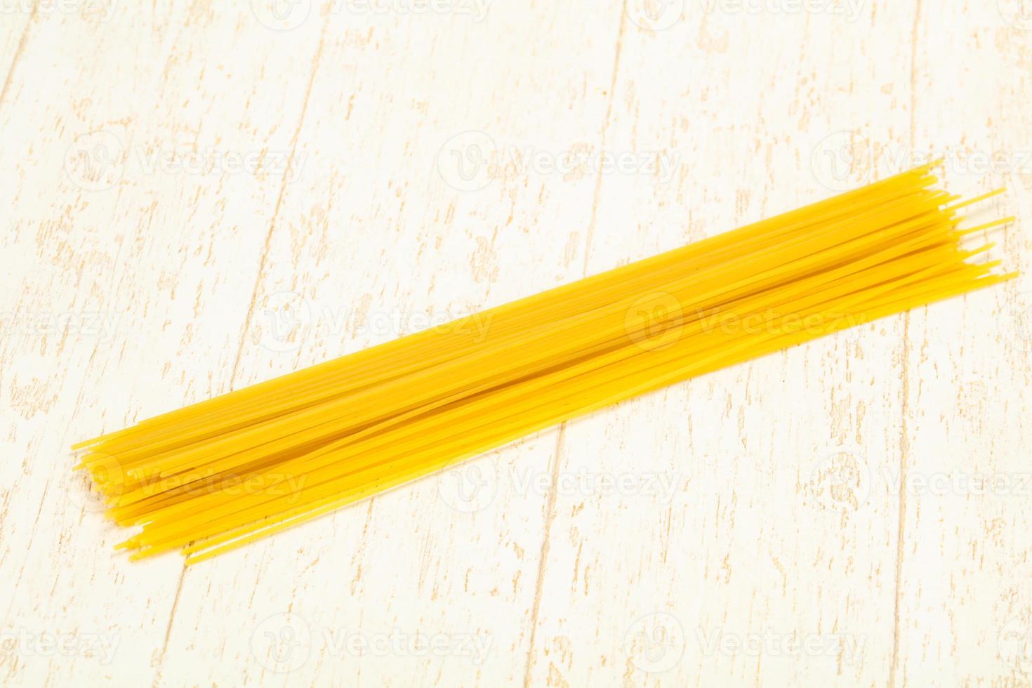 Dry raw spaghetti for bowling photo