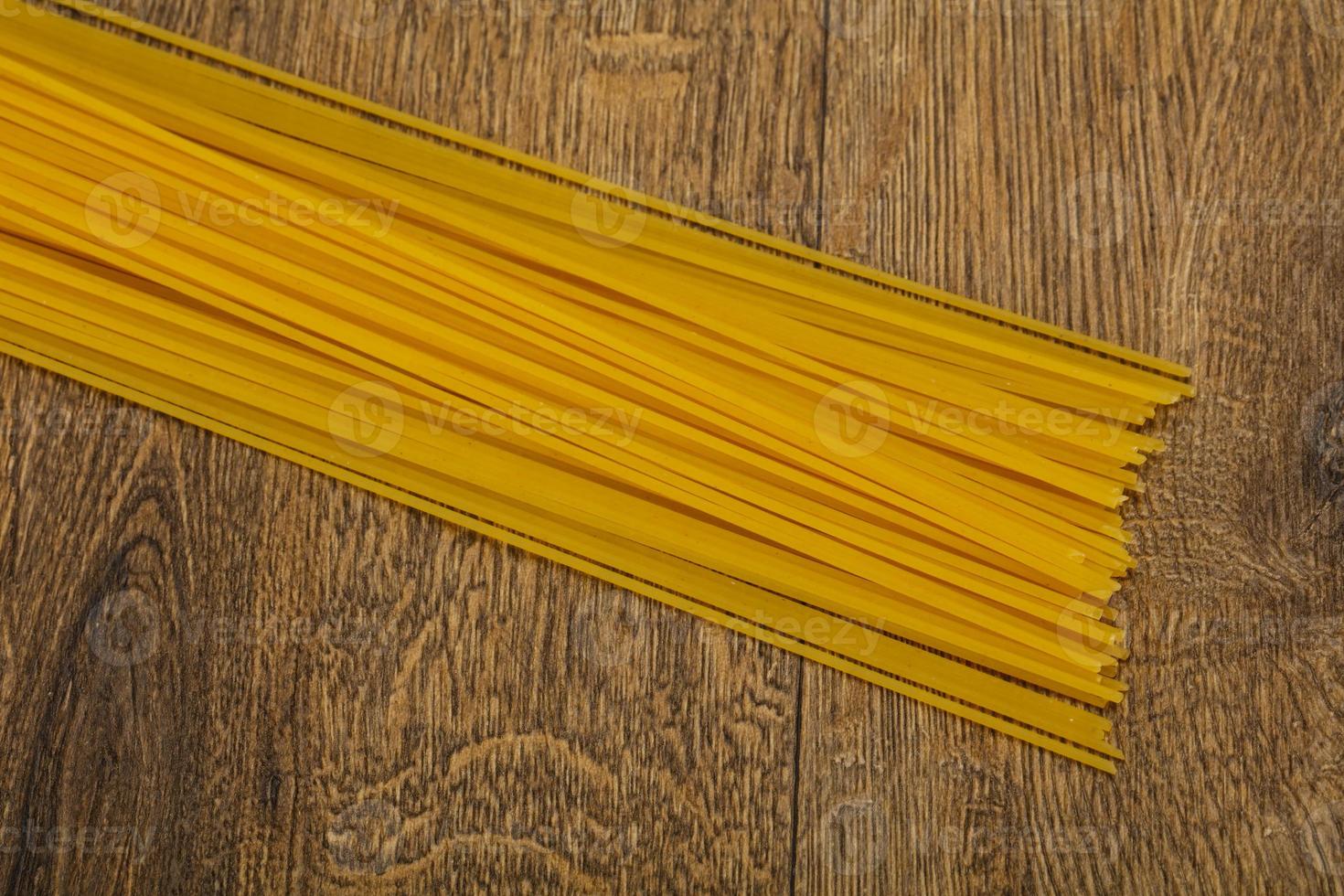 Dry raw spaghetti for bowling photo