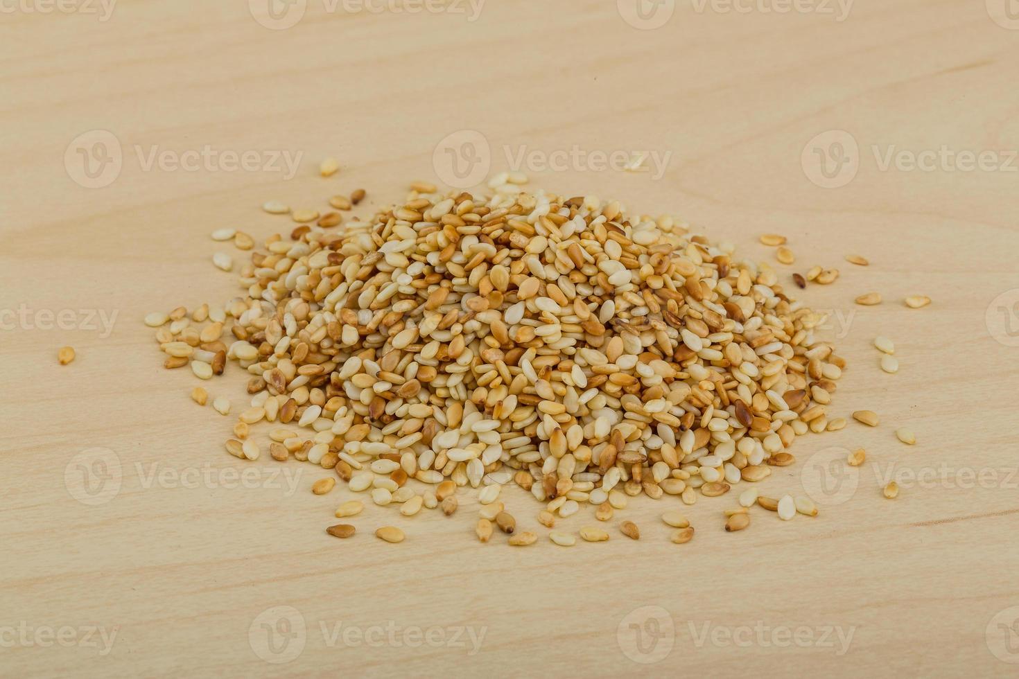 Roasted sesame seeds photo