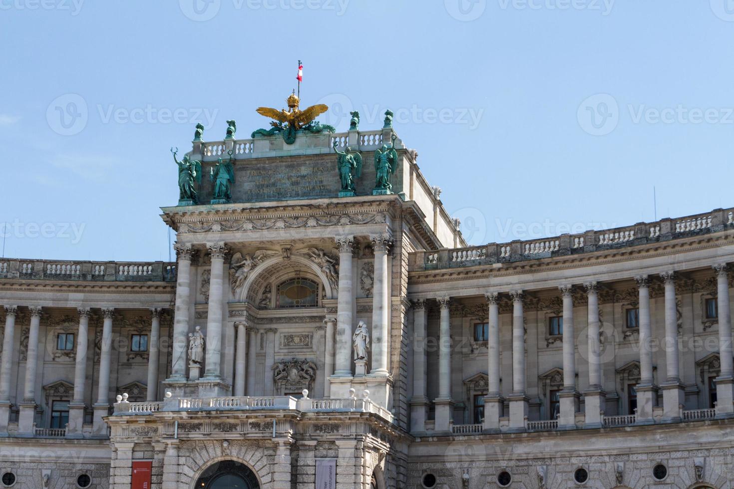 Heldenplatz en el complejo de Hofburg, Viena, Austria foto