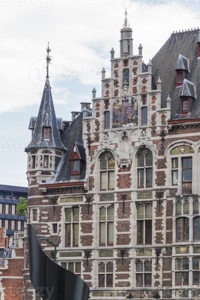 edificios ornamentados de grand place, bruselas, bélgica foto