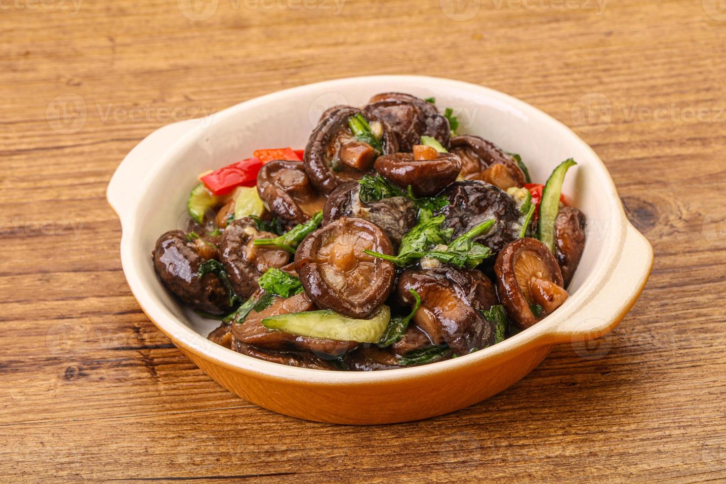 Marinated shiitake mushrooms with herbs 8501451 Stock Photo at Vecteezy