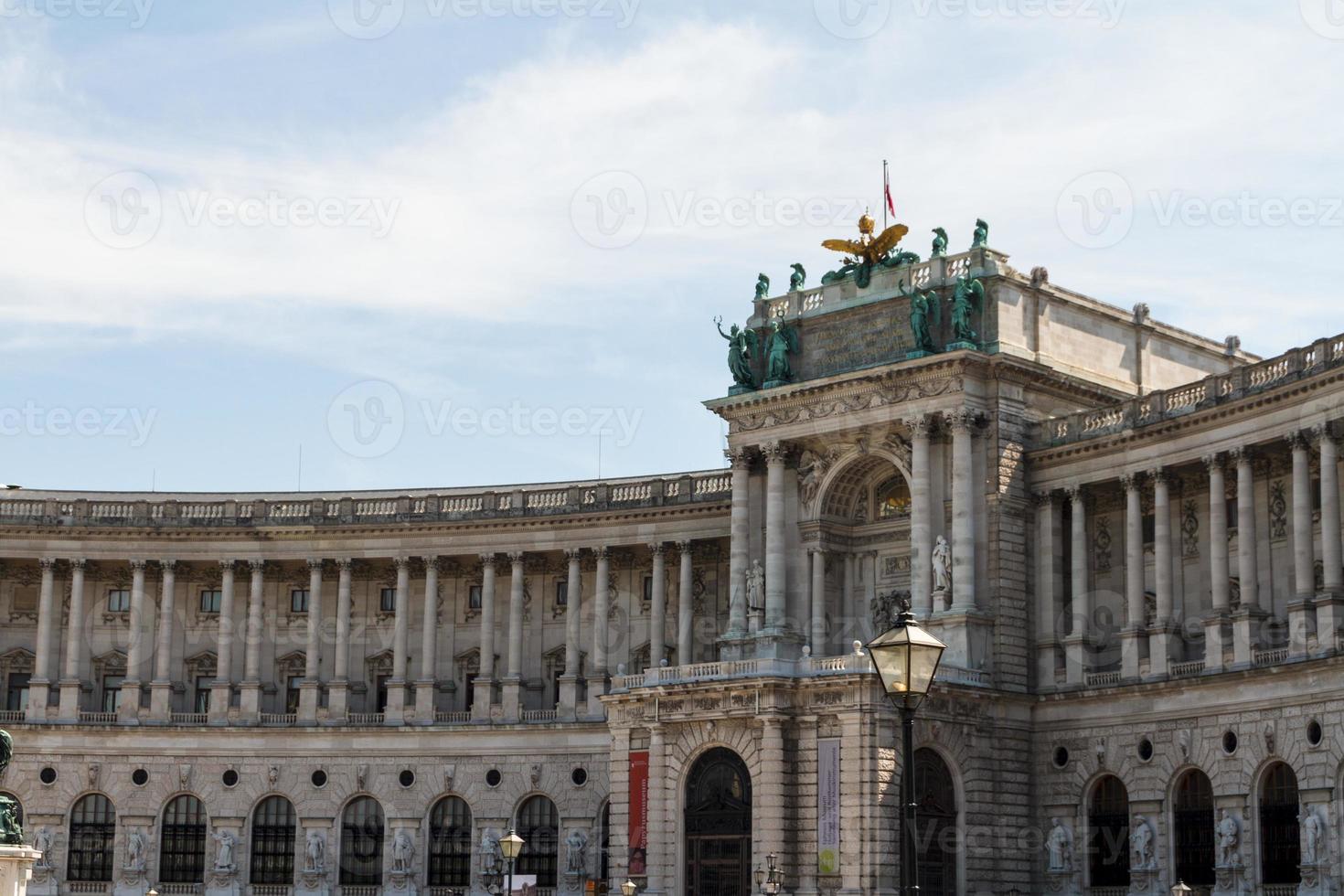 Heldenplatz en el complejo de Hofburg, Viena, Austria foto