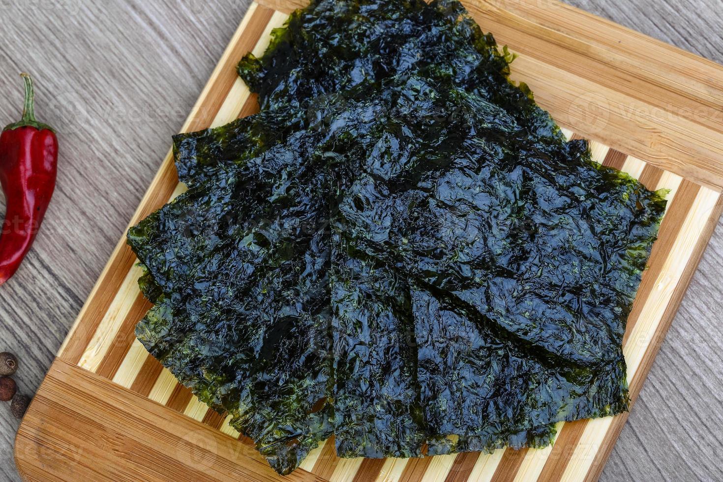 Nori seaweed sheets 8511466 Stock Photo at Vecteezy
