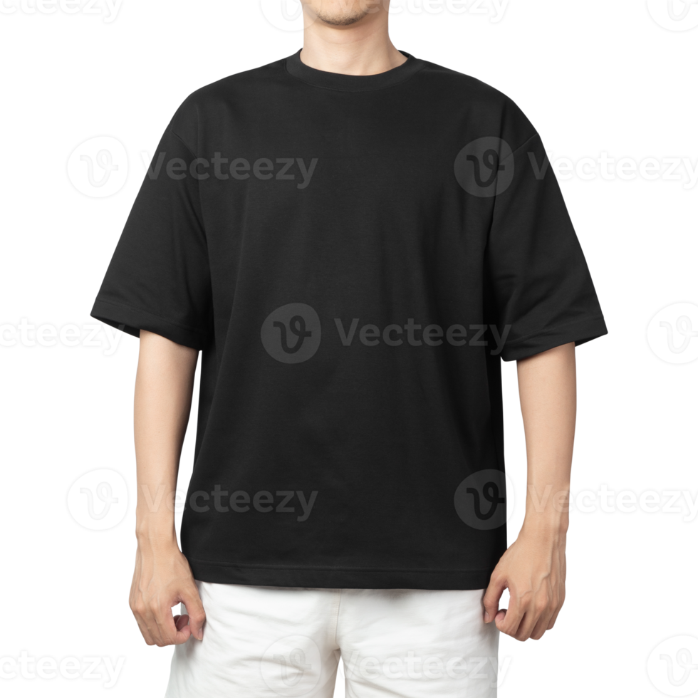 homme en maquette de t-shirt surdimensionné noir, modèle de conception png