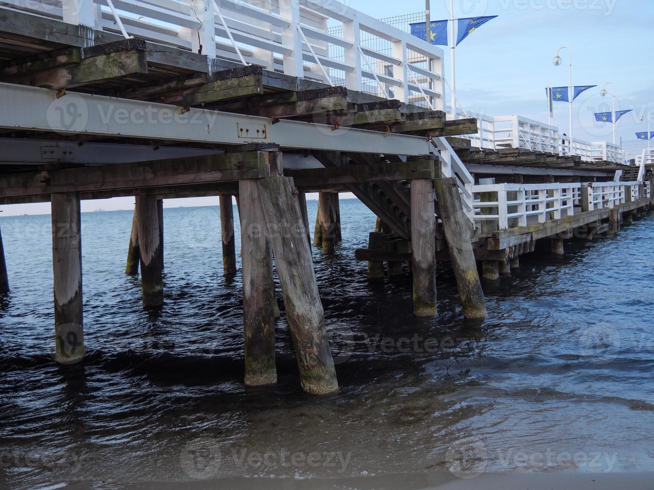 la playa de sopot en polonia foto