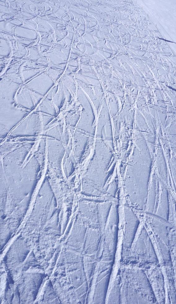 ski snow mountains field Titlis vertical photo