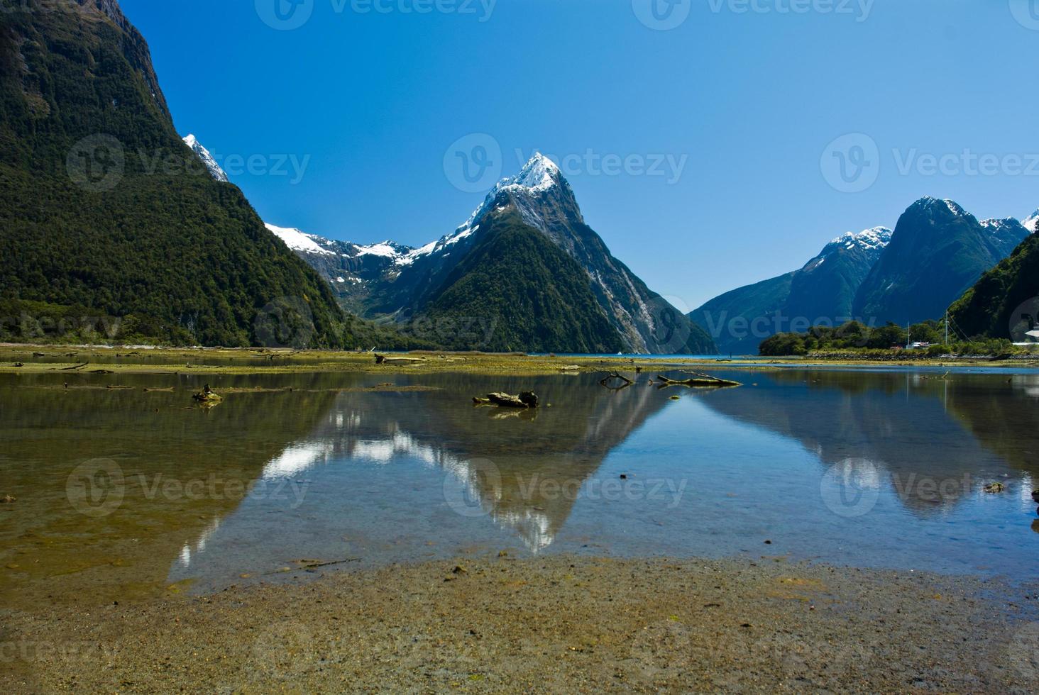 Milford Sound, New Zealand photo