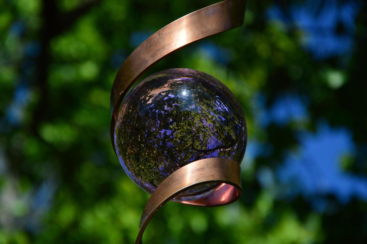 Zoom on a Crystal ball photo