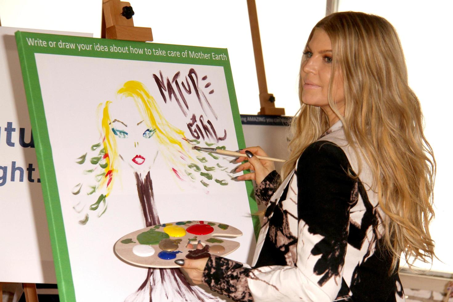 LOS ANGELES, NOV 20 -  Fergie, Stacey Ferguson at the Unilever Project Sunlight Launch on Universal Children s Day at Solar Studios on November 20, 2013 in Glendale, CA photo