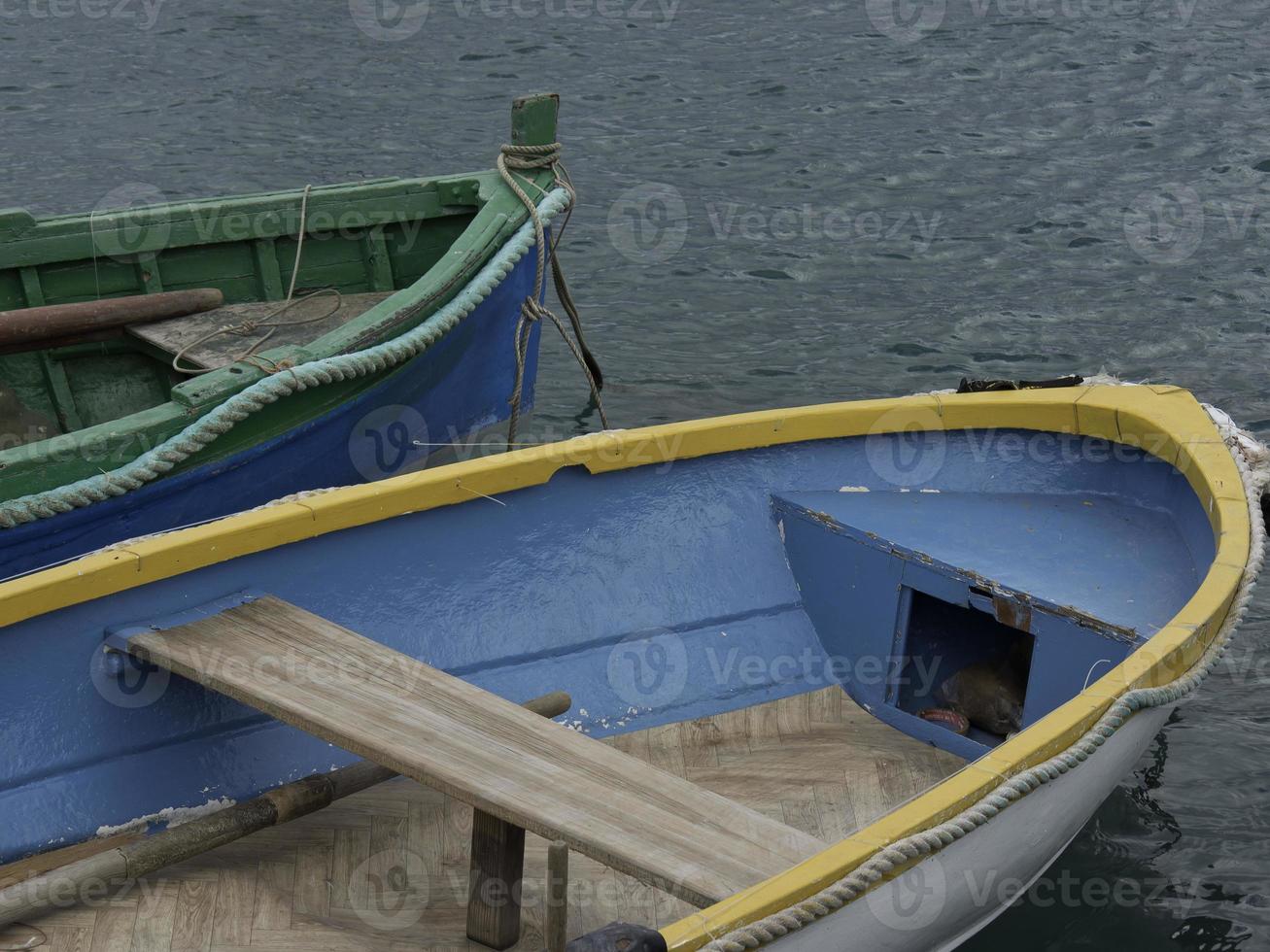 puerto de marsaxlokk en la isla de malta foto