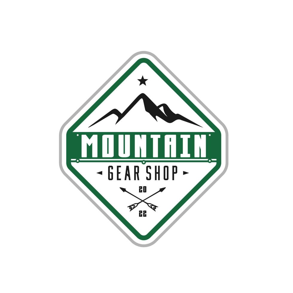 inspiración de diseño de emblema de logotipo de montaña vintage vector