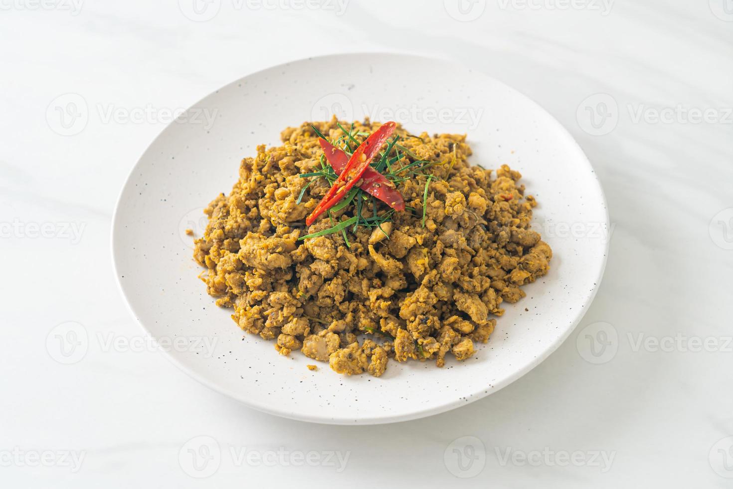 Stir Fried Pork with Yellow Curry Paste photo