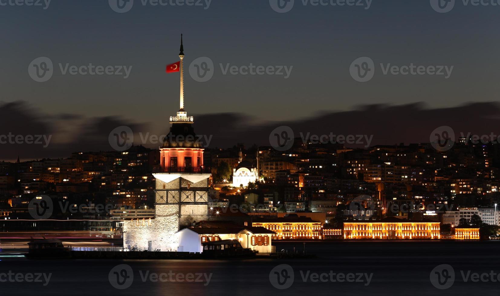 Maidens Tower in Istanbul, Turkey photo