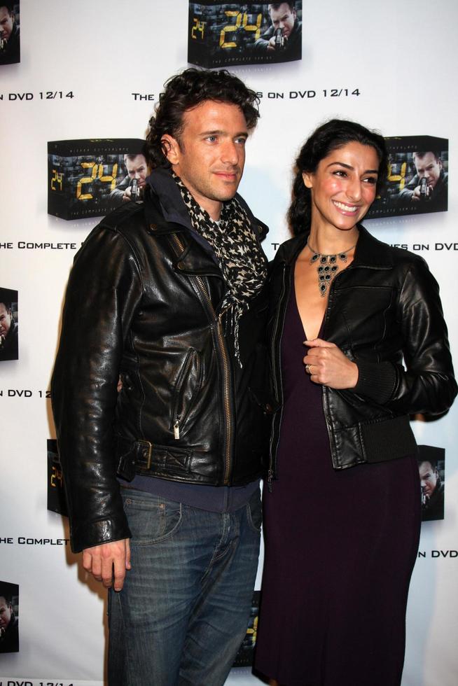 LOS ANGELES, DEC 2 Necar Zadegan arrives at the 24 Marathon Challenge