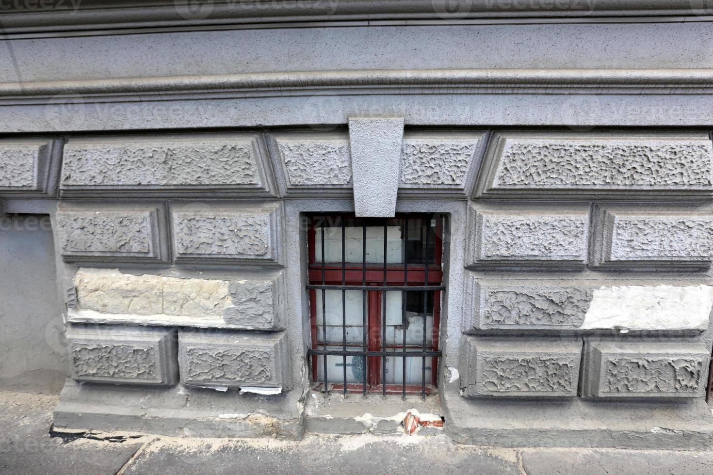 pequeña ventana en la gran ciudad foto