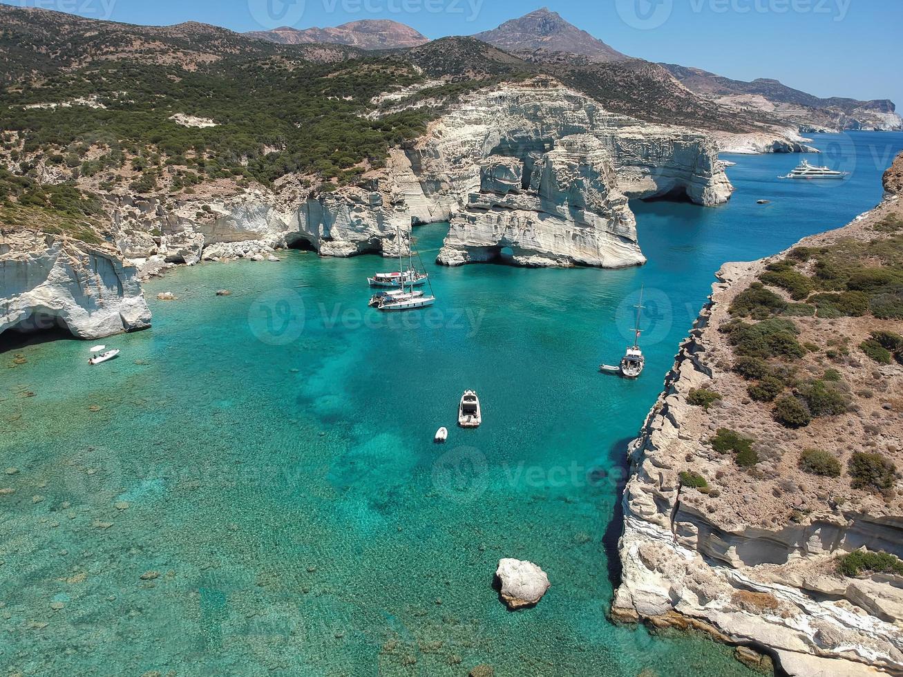 cala kleftiko, isla de milos, grecia. foto