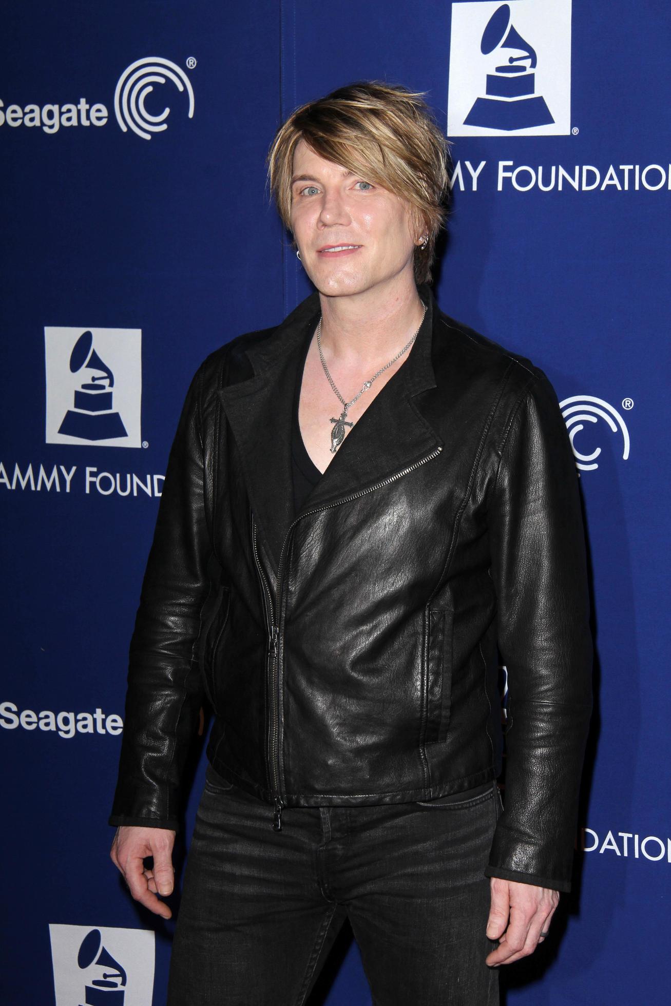 LOS ANGELES, JAN 23 - John Rzeznik at the A Song Is Born 16th Annual LOS ANGELES, JAN 23 - John Rzeznik at the A Song Is Born 16th Annual