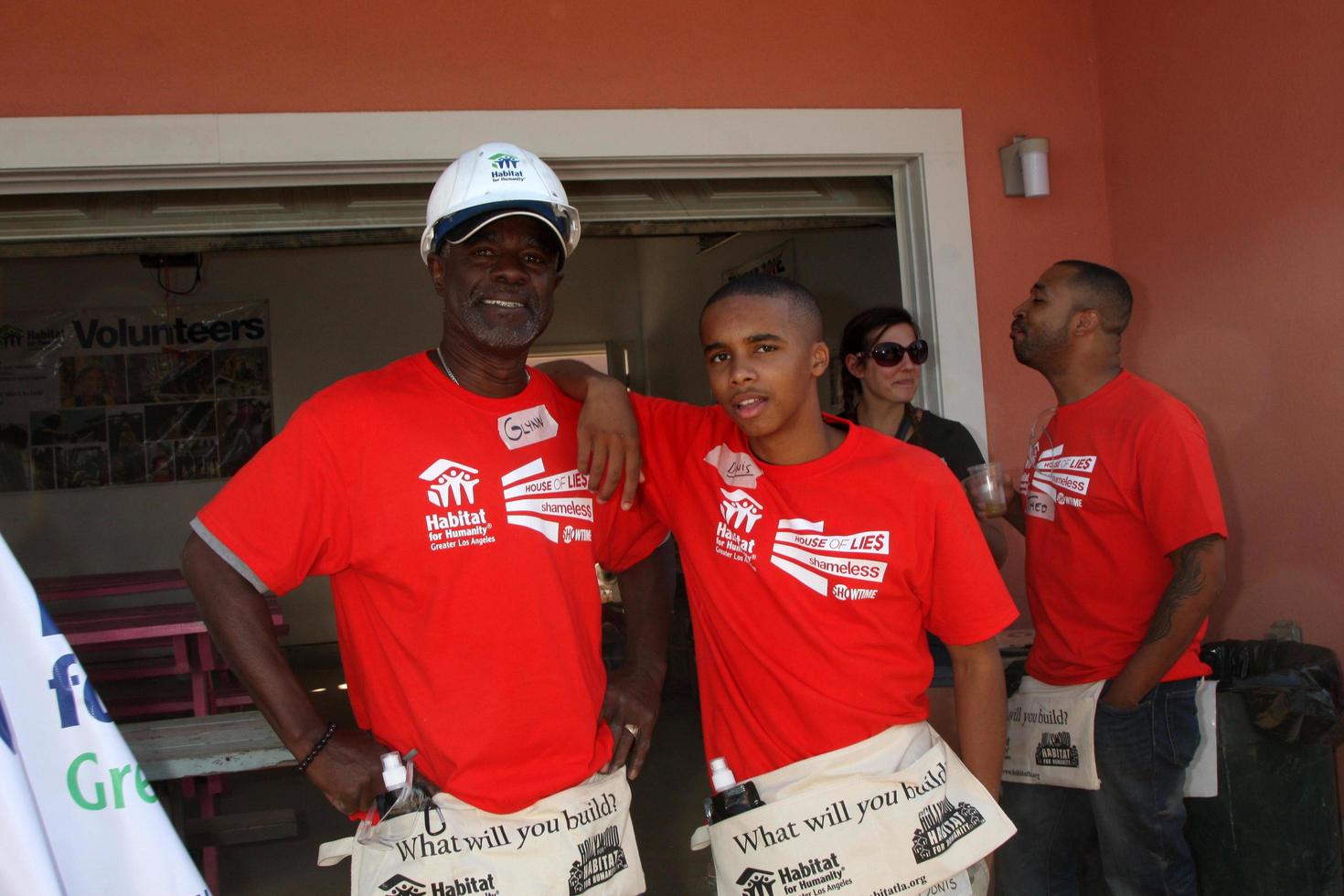 LOS ANGELES, OCT 25 -  Glynn Turman, Donis Leonard Jr at the Habitat for Humanity build by Showtime s House of Lies and Shameless at Magnolia Blvd on October 25, 2014 in Lynwood, CA photo