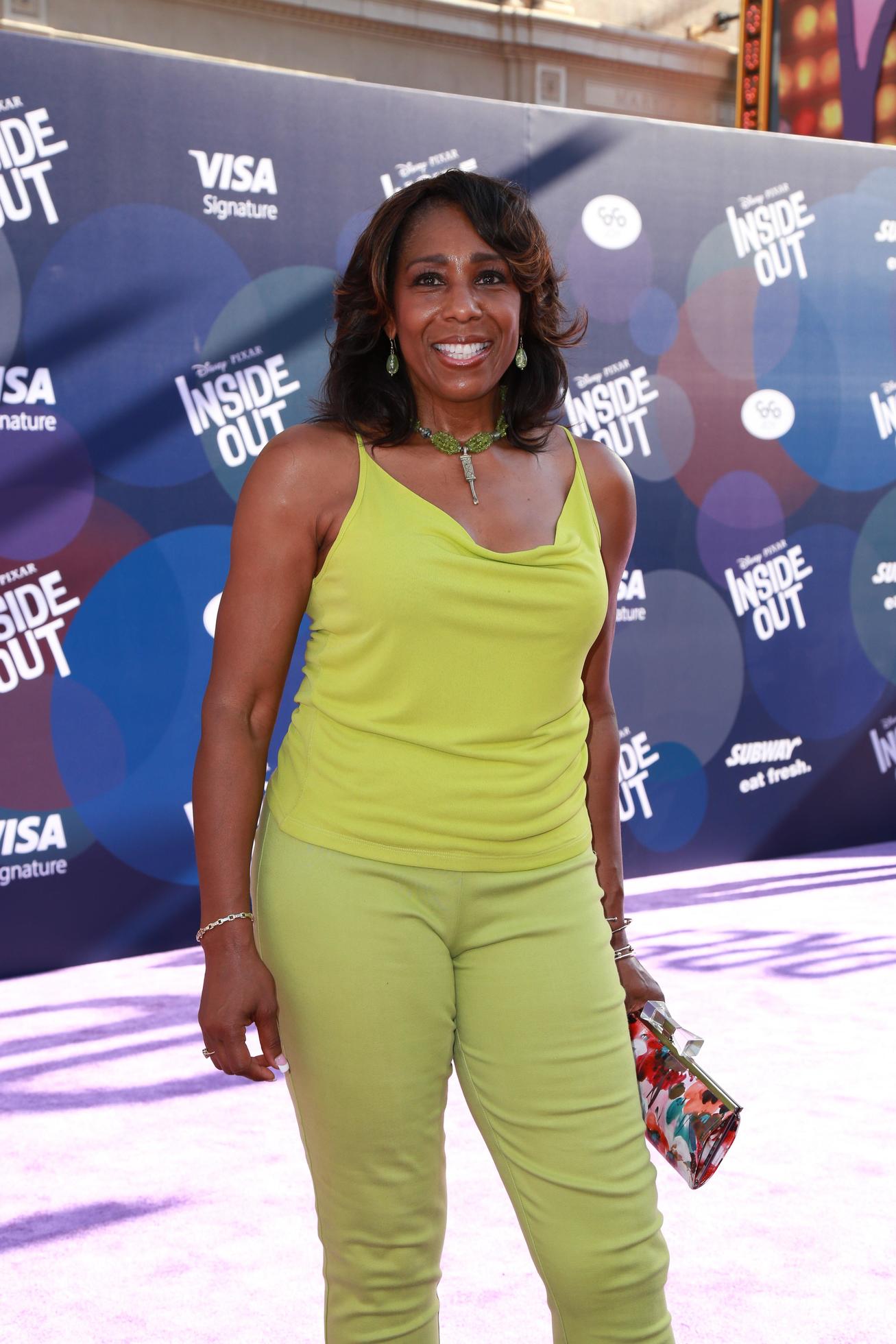 Dawnn Lewis