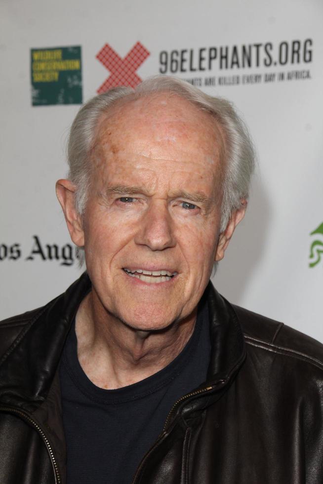 LOS ANGELES, MAY 26 Mike Farrell at the Illicit Ivory World Premiere