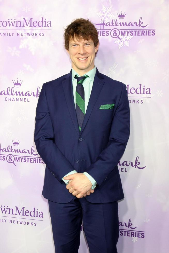 vLOS ANGELES, JAN 8 -  Eric Mabius at the Hallmark Winter 2016 TCA Party at the Tournament House on January 8, 2016 in Pasadena, CA photo