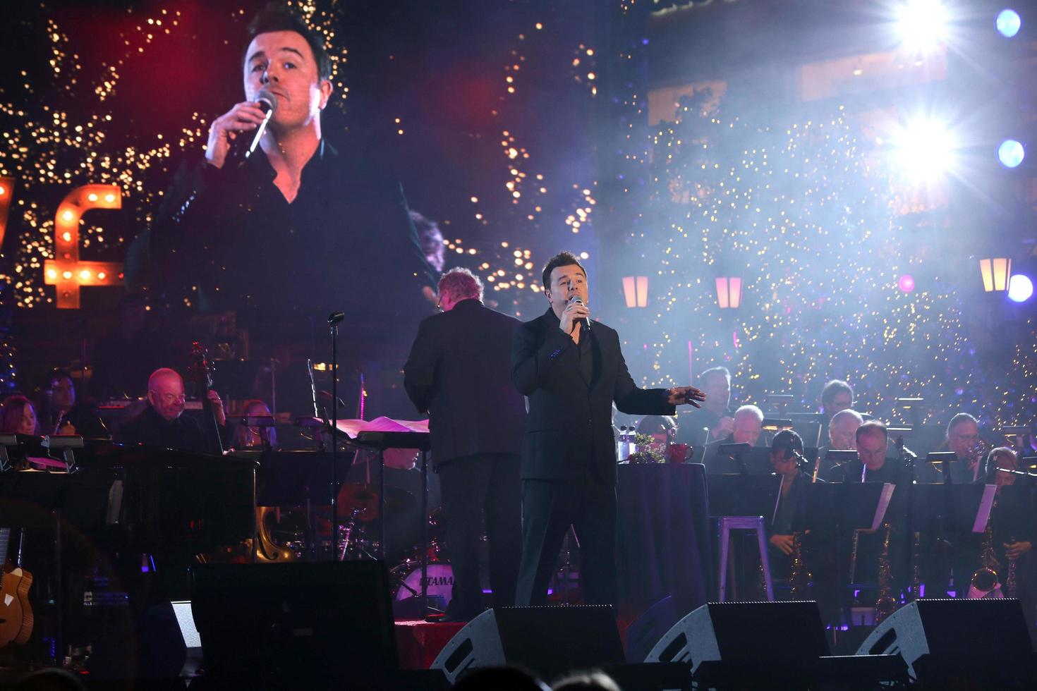 LOS ANGELES, NOV 14 -  Seth MacFarlane at the The Grove Christmas with Seth MacFarlane 2015 at the The Grove on November 14, 2015 in Los Angeles, CA photo