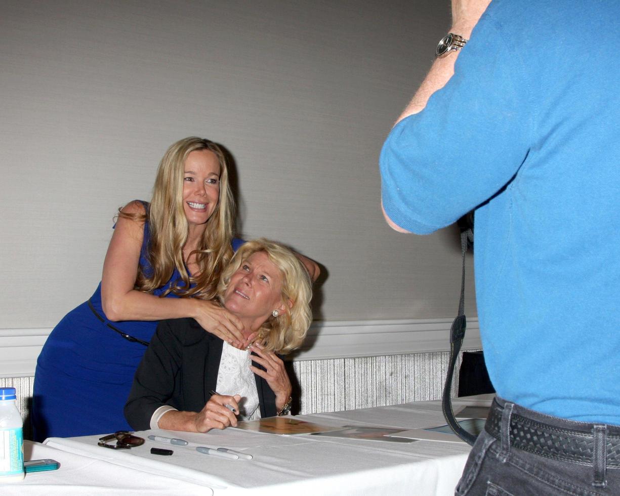 LOS ANGELES, AUG 24 -  Jennifer Gareis, Alley Mills at the Bold n Beautiful QnA and Autograph Event at the Universal Sheraton Hotel on August 24, 2013 in Los Angeles, CA photo
