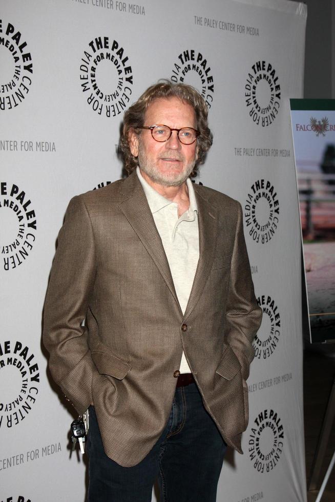 LOS ANGELES, OCT 12 Robert Foxworth arrives at the Falcon Crest A Look Back Event at Paley