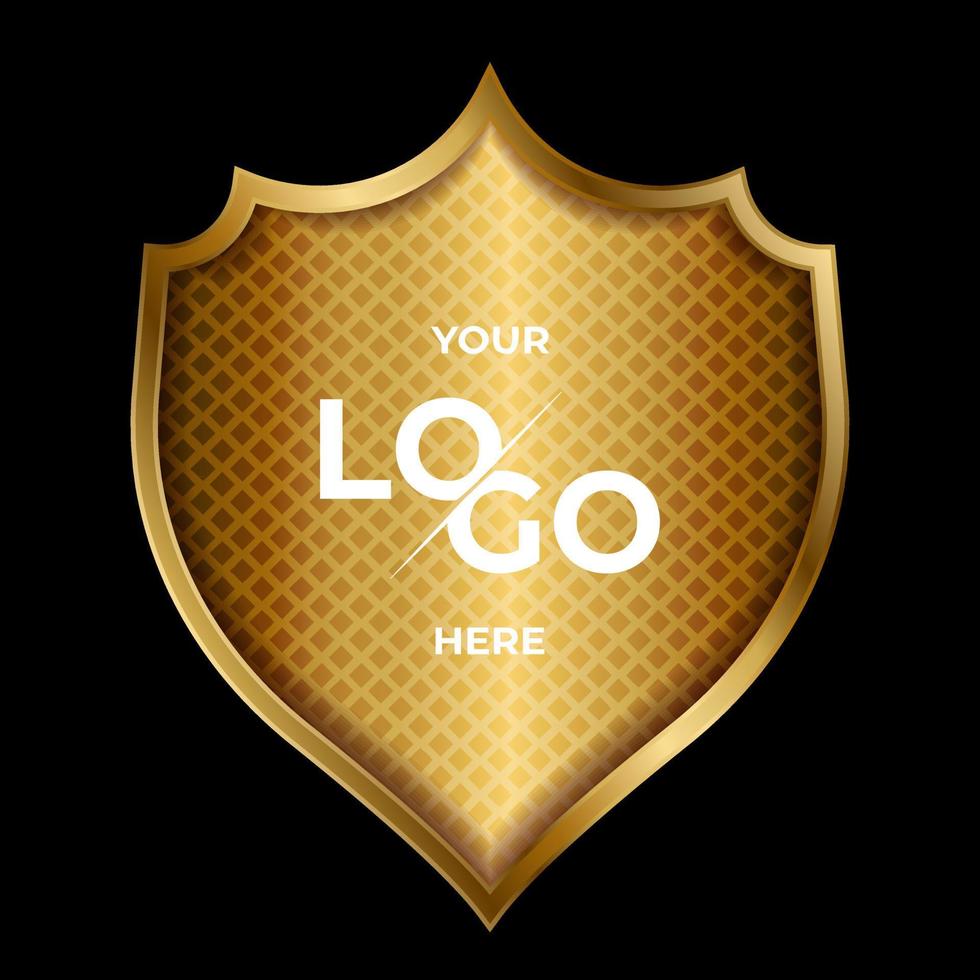 Escudo de oro 3d para soporte de logo con etiqueta en blanco y estrella. símbolo de seguridad, poder, protección. Ilustración de vector de diseño gráfico de escudo de forma de insignia