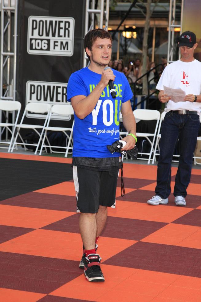 LOS ANGELES, AUG 9 -  Josh Hutcherson, Clippers Girls at the Josh Hutcherson Celebrity Basketball Game benefiting Straight But Not Narrow at the Nolia Plaza on August 9, 2013 in Los Angeles, CA photo