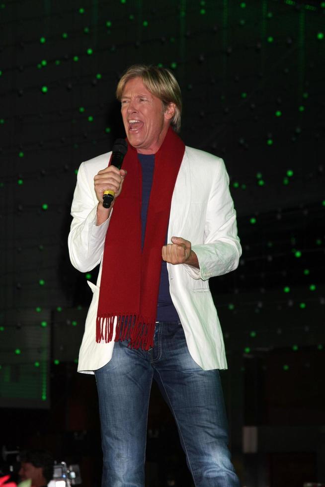 los angeles, 22 de noviembre - jack wagner en el concierto del desfile de navidad de hollywood 2011 en universal citywalk el 22 de noviembre de 2011 en los angeles, ca foto