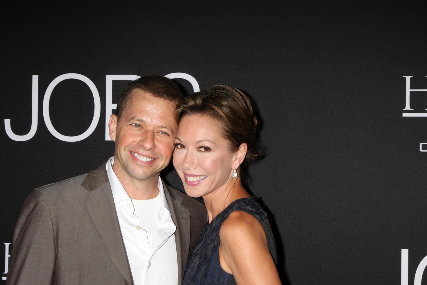 LOS ANGELES, AUG 13 -  Jon Cryer, Lisa Joyner Cryer at the JOBS Los Angeles Screening at the Regal 14 Theaters on August 13, 2013 in Los Angeles, CA photo