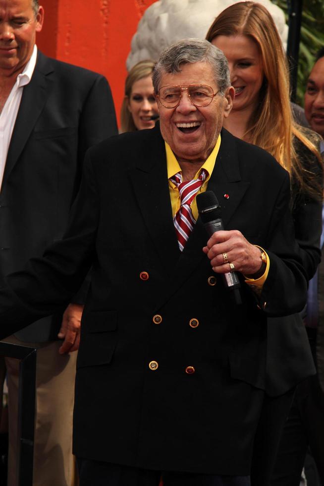 LOS ANGELES, APR 12 -  Jerry Lewis at the Jerry Lewis Hand and Footprint Ceremony at TCL Chinese Theater on April 12, 2014 in Los Angeles, CA photo