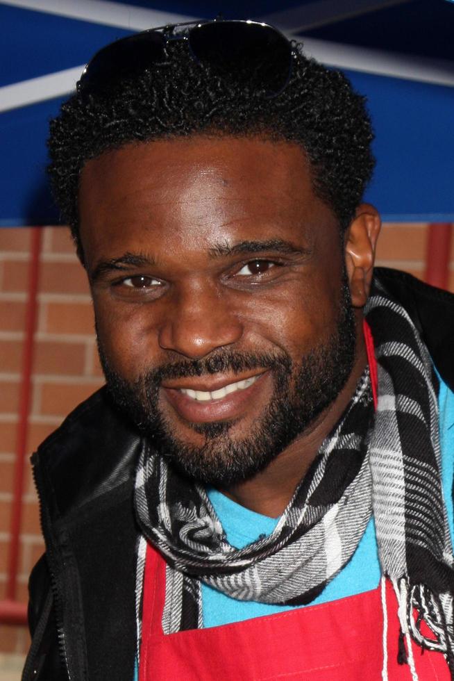 LOS ANGELES, NOV 18 -  Darius McCrary arrives at the 2010 Hollywood Chamber of Commerce Fire Dept and Police Appreiciation Luncheon at Wilcox Police Station on November 18, 2010 in Los Angeles, CA photo