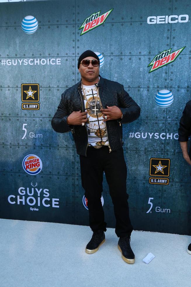 LOS ANGELES, JUN 6 -  LL Cool J at the Guys Choice Awards 2015 at the Culver City on June 6, 2015 in Sony Studios, CA photo