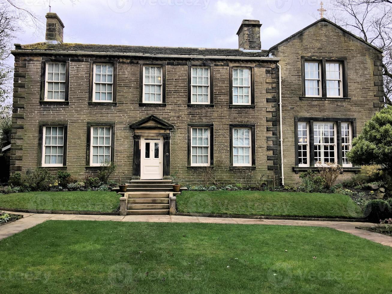 una vista de la ciudad de haworth en yorkshire foto