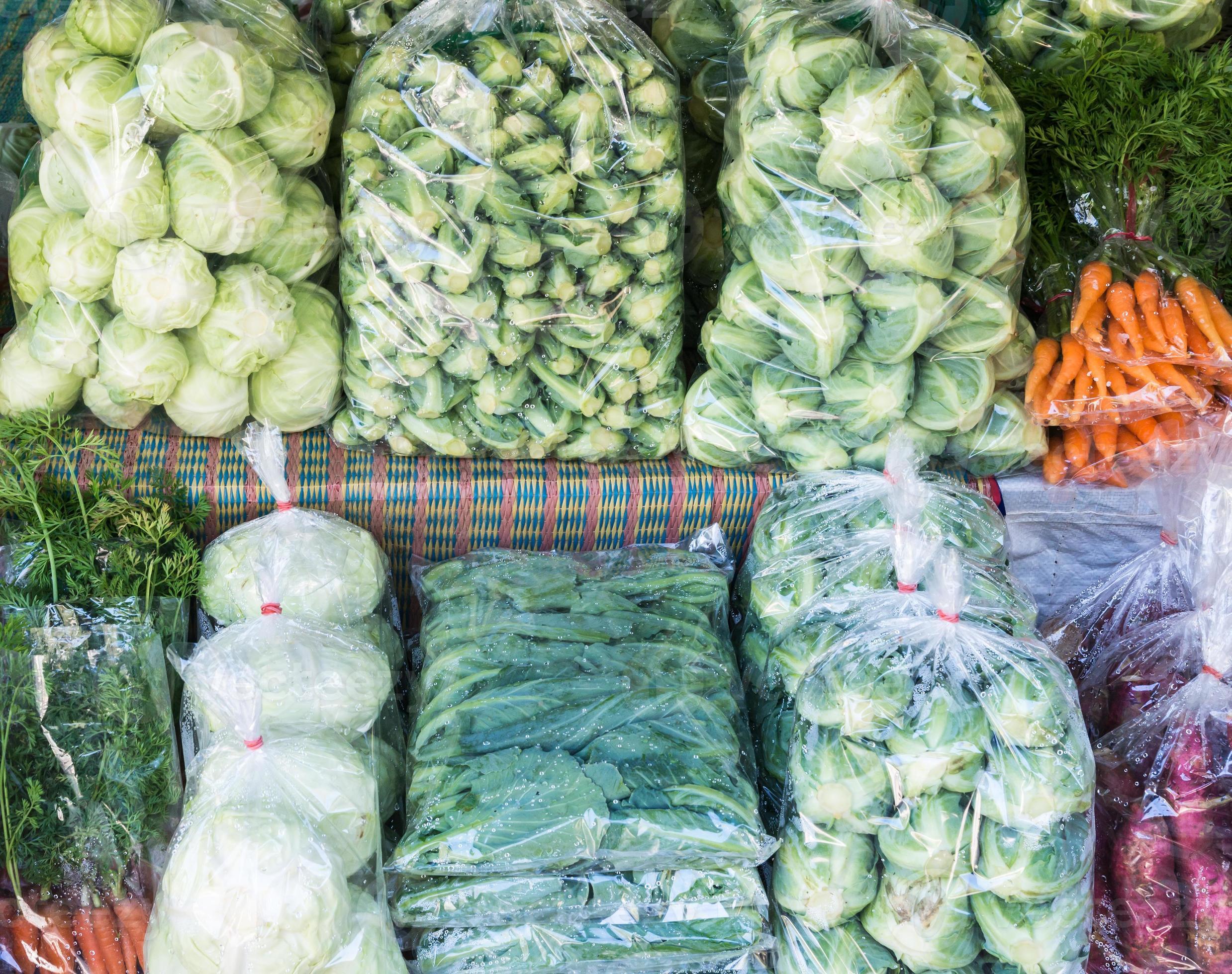 fresh vegetables pack 8835393 Stock Photo at Vecteezy