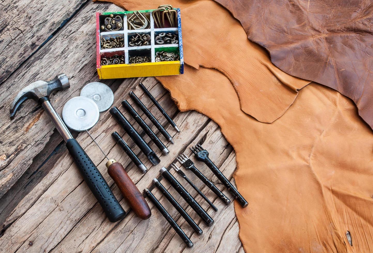 Leathercraft hand sewing tool set photo