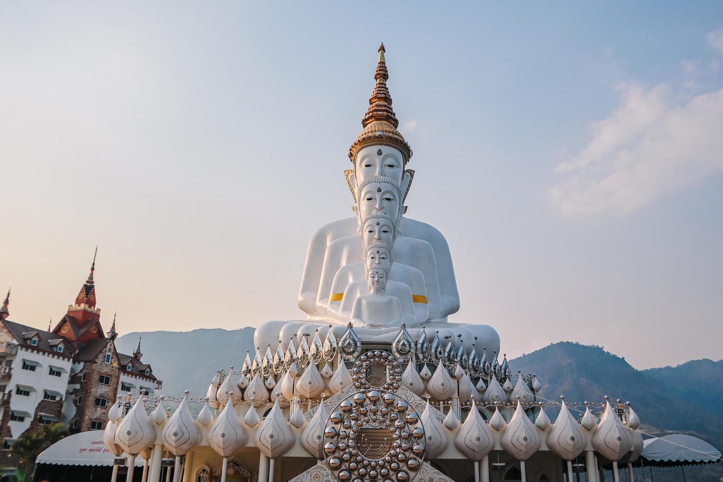 Wat Phra That Pha Son Kaew photo