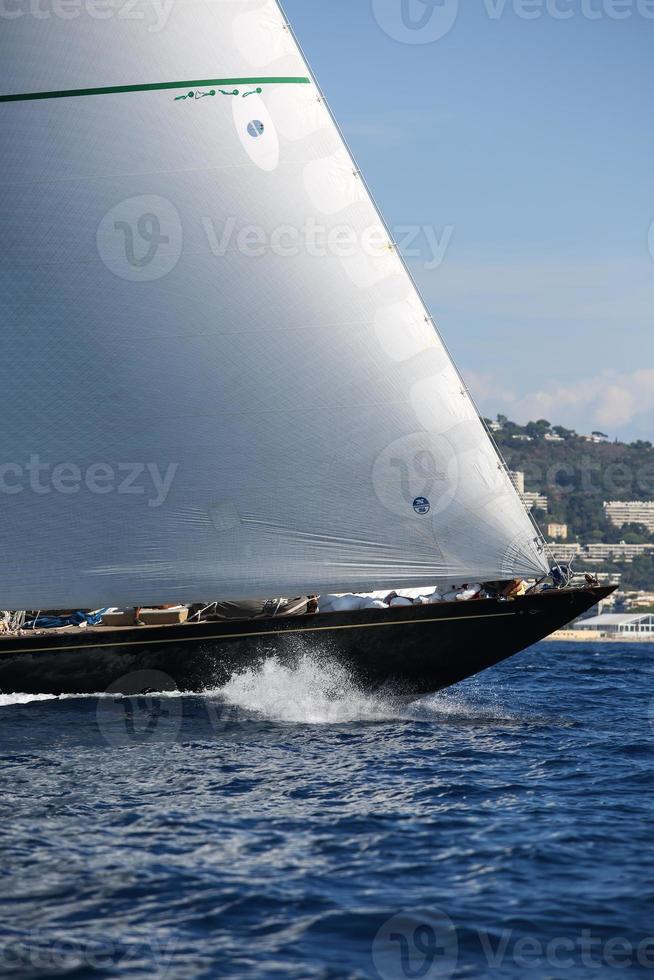 carrera de veleros foto