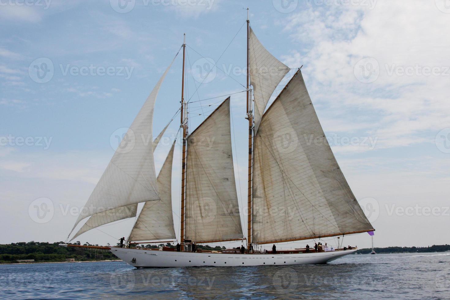 sailing boat race photo